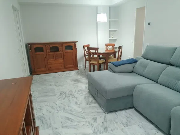 Piso en avenida de las Ciencias, 25