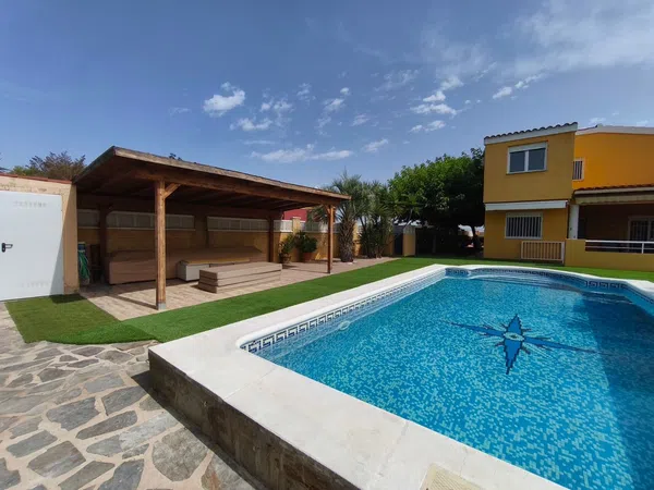 Casa o chalet independiente en Urbanització Llomayna, 23 - Foto 2