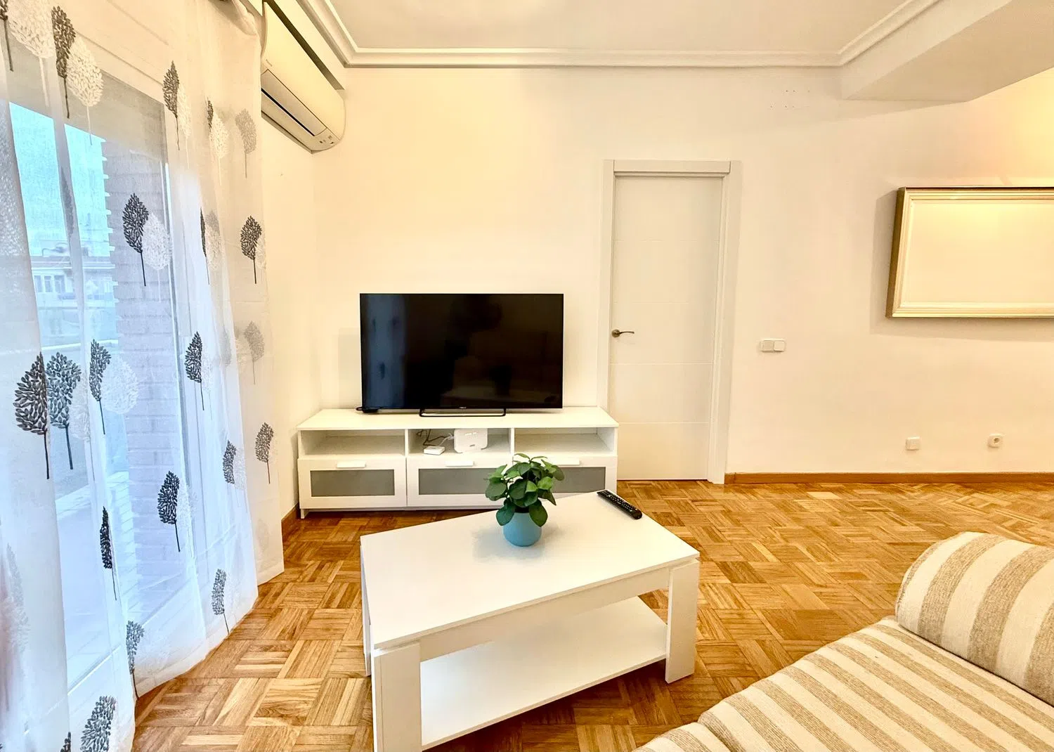 Piso en calle del Cardenal Silíceo, 25 - Foto 2