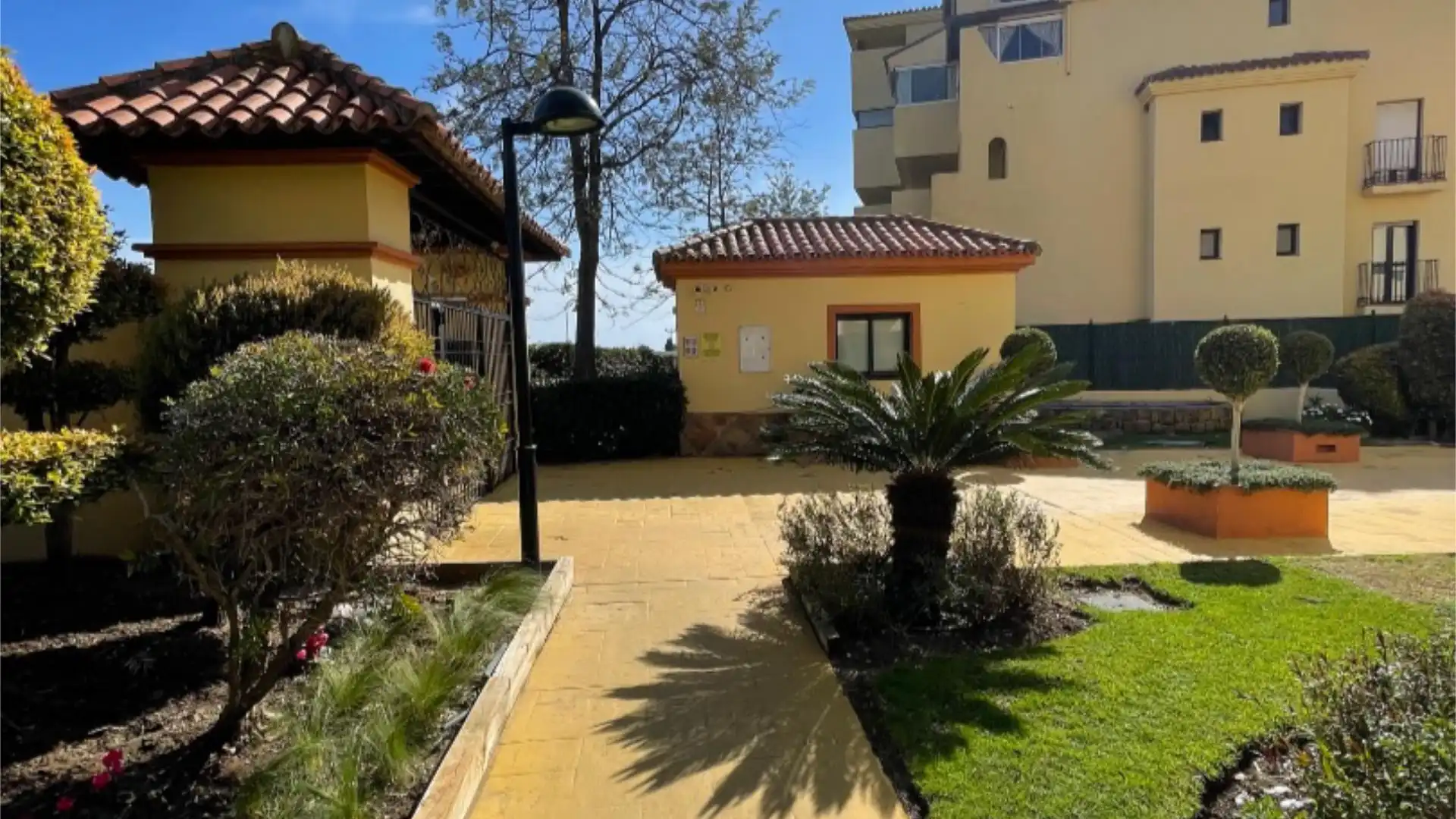 Piso en  Calle Alcaucín 1 - Foto 28