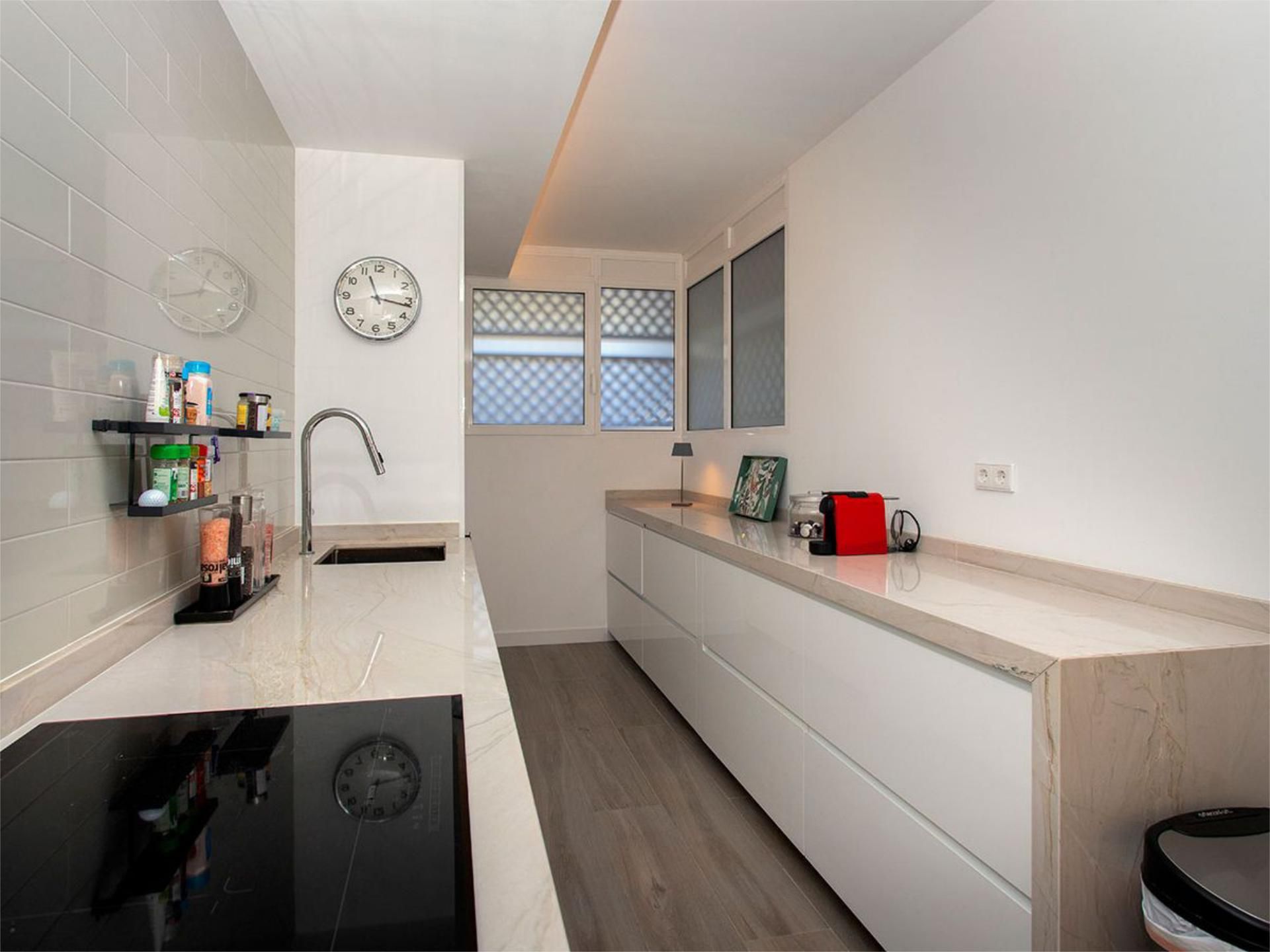 Piso en  Avenida Pintor Fernando Soria 8 - Foto 9