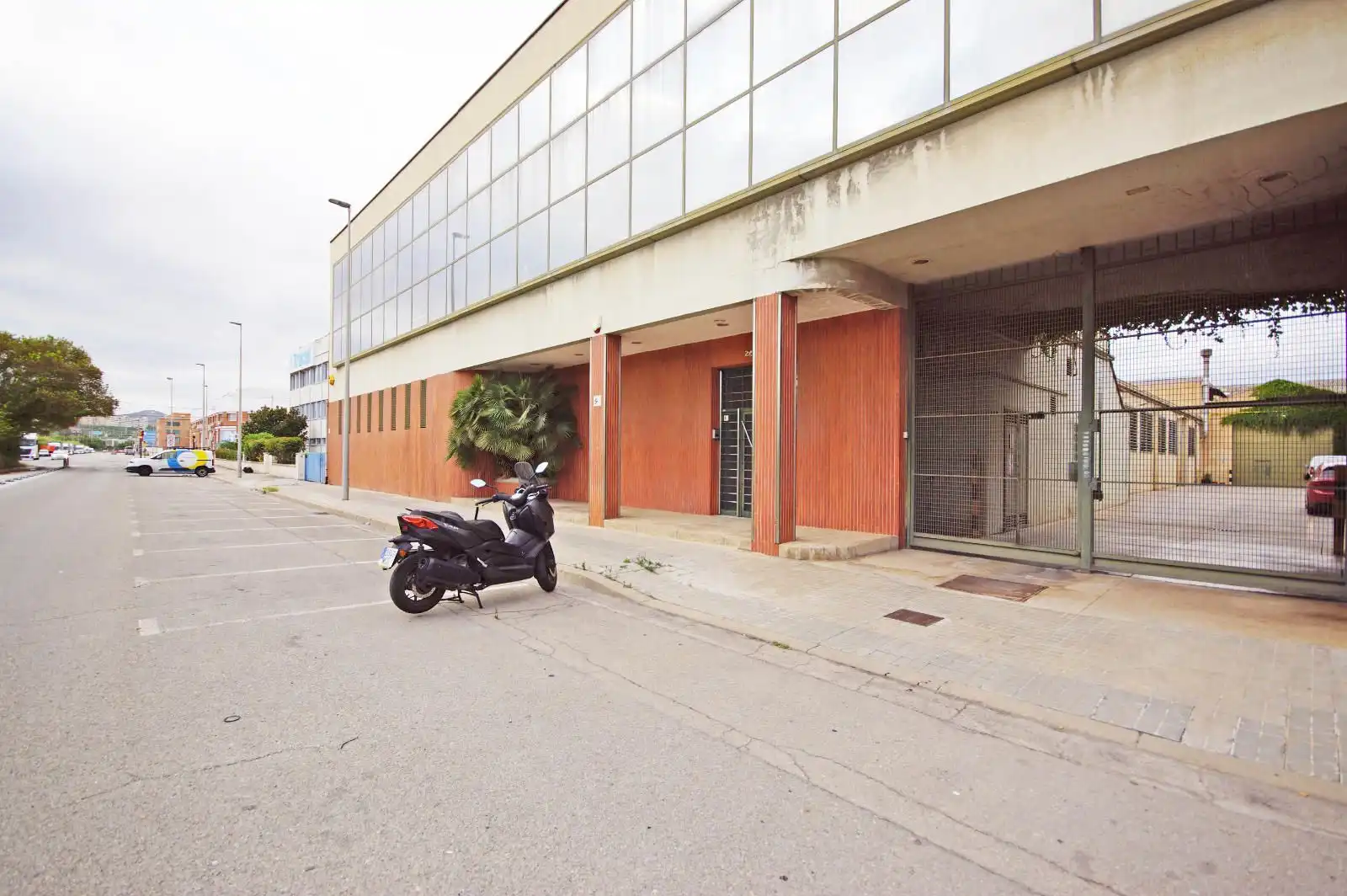Nave Industrial en  Calle Arquimedes - Foto 3