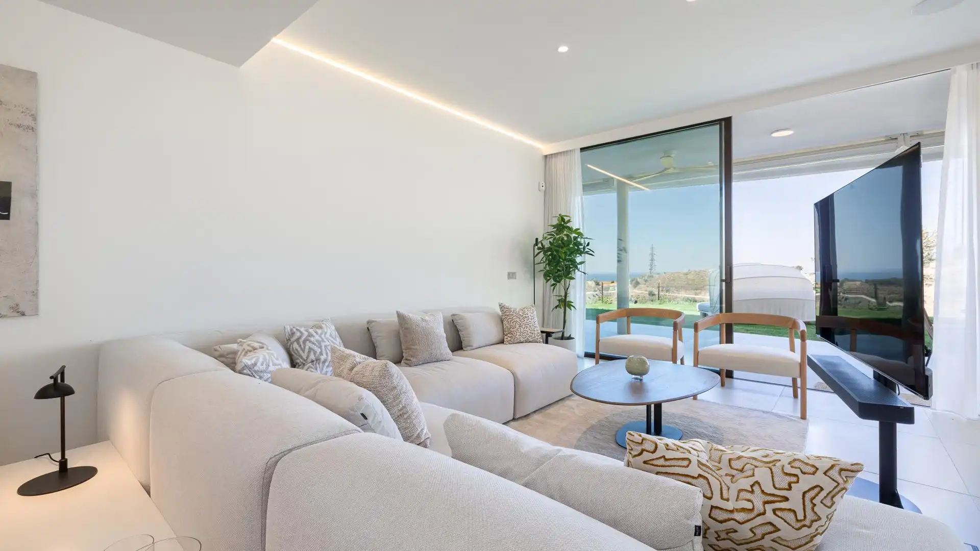 Planta baja en  Calle Sierra Nevada 5 - Foto 1