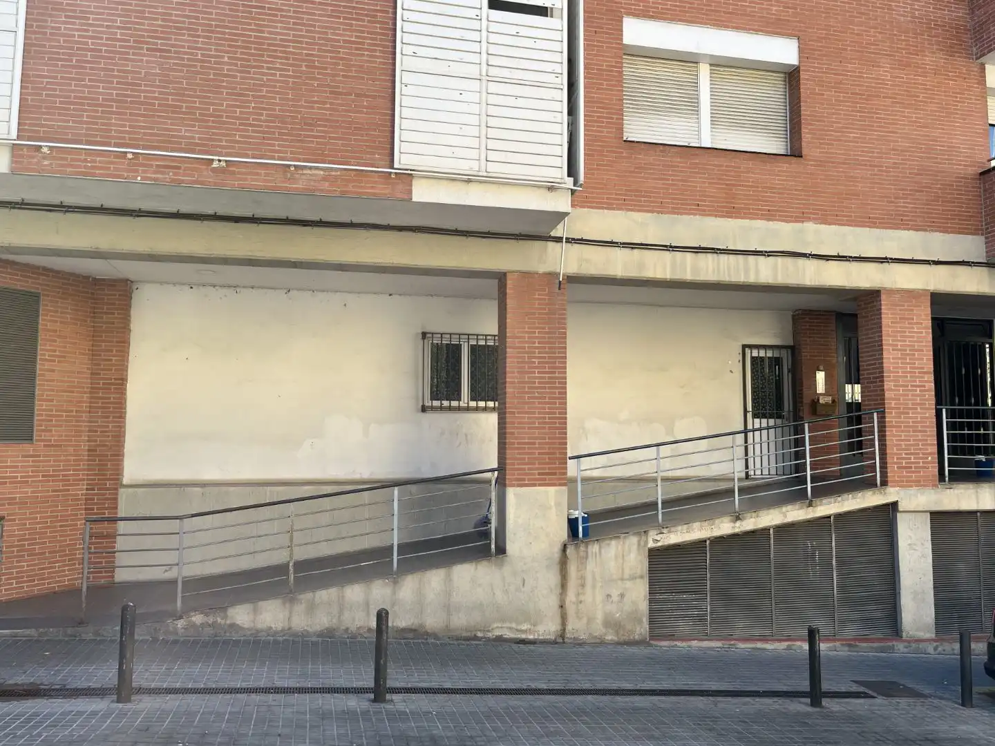 Local comercial en  Carrer de Federico García Lorca 3 - Foto 2