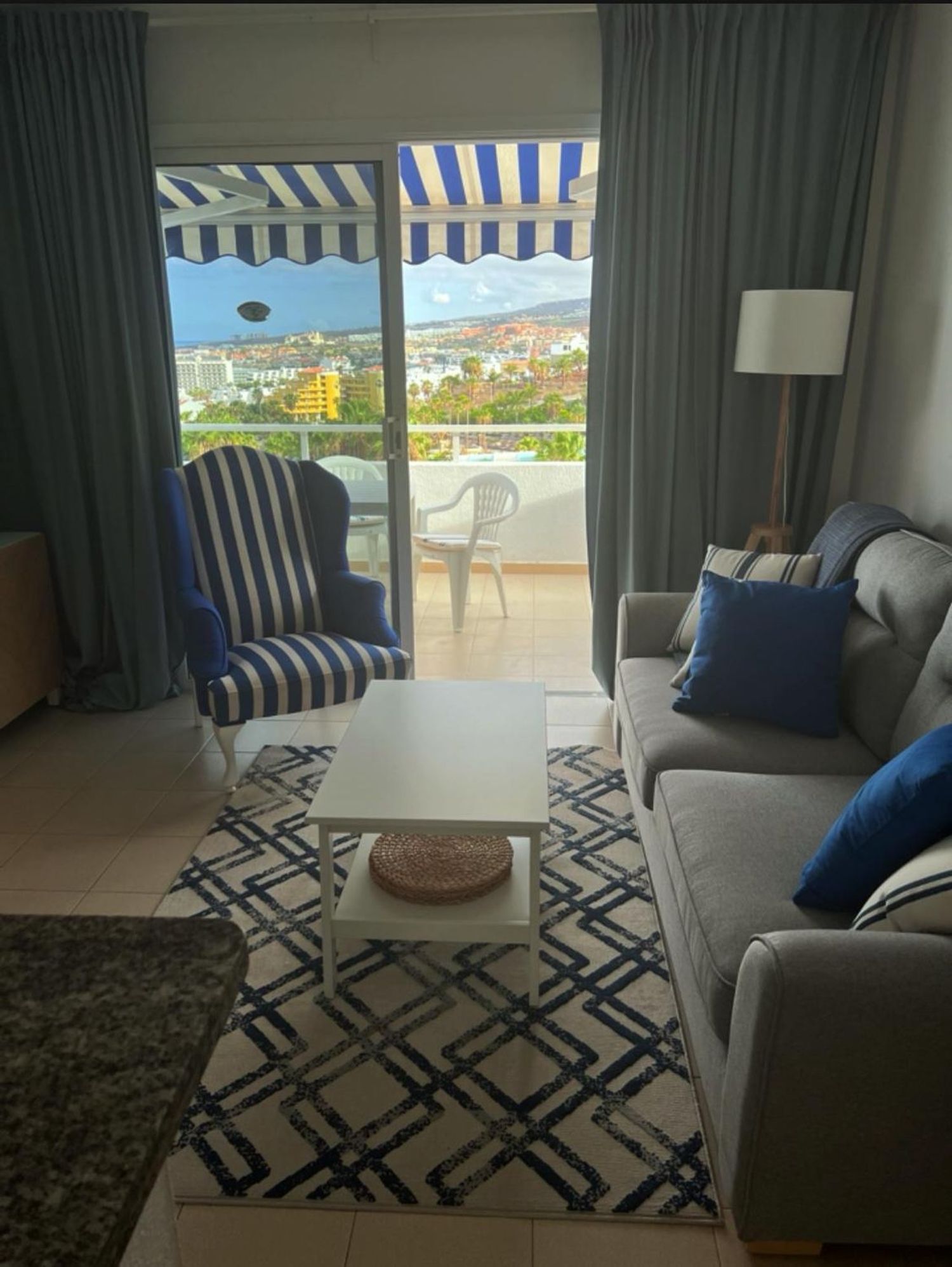 Piso en calle Italia s/n - Foto 1