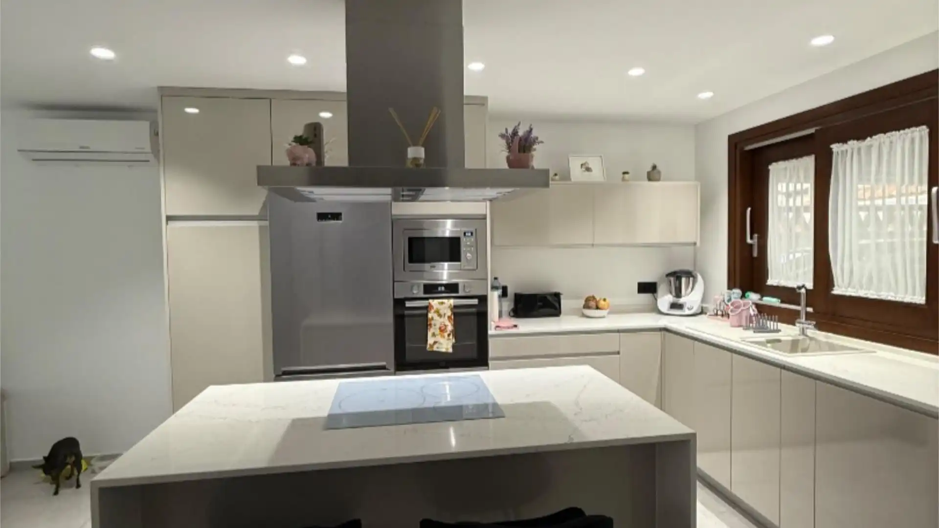 Piso en  Calle Diego de León 55 - Foto 11