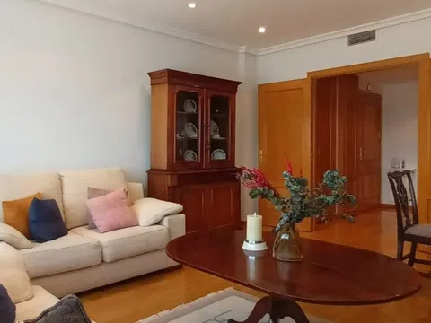 Piso en calle de José Donoso, 10