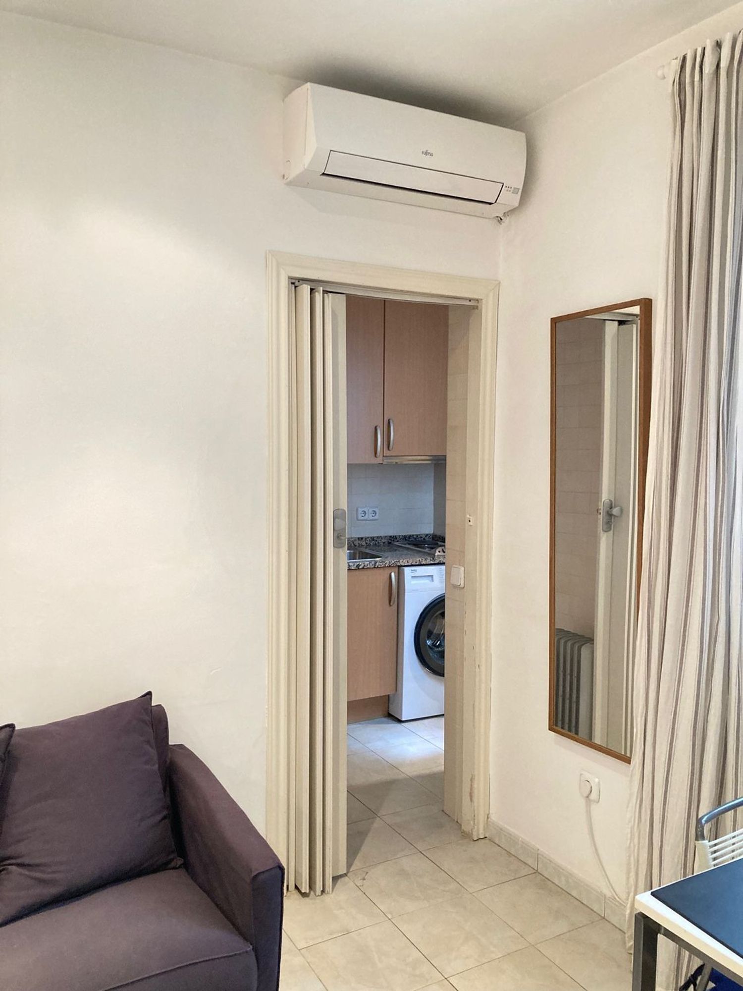 Estudio en calle del Monte Esquinza, 7 - Foto 5