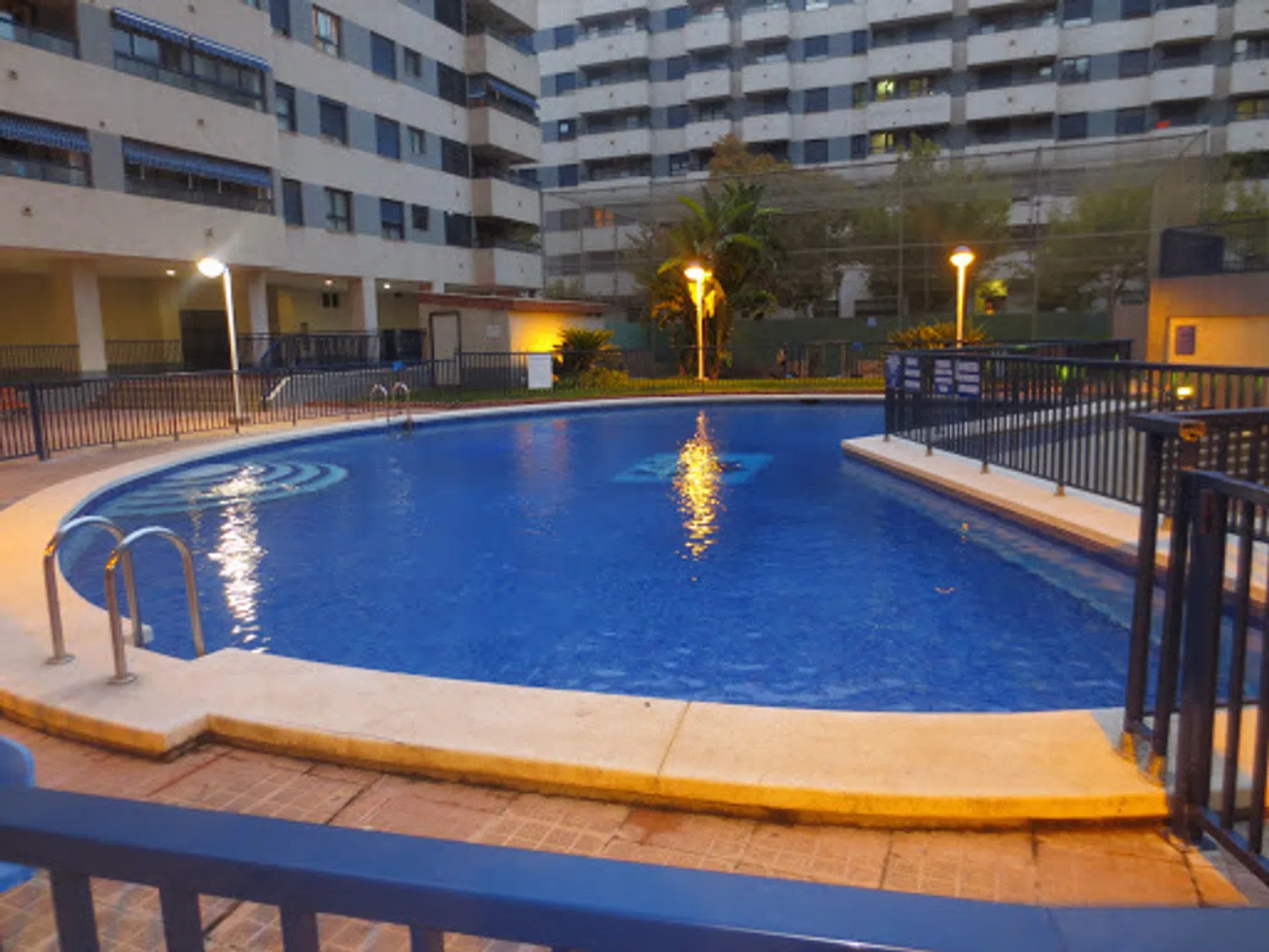 Piso en calle de rafael lapesa melgar catedràtic i lingüista, 24 - Foto 1