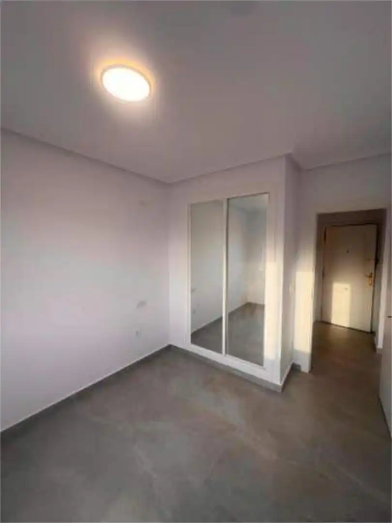 Apartamento en Torrevieja - Foto 6