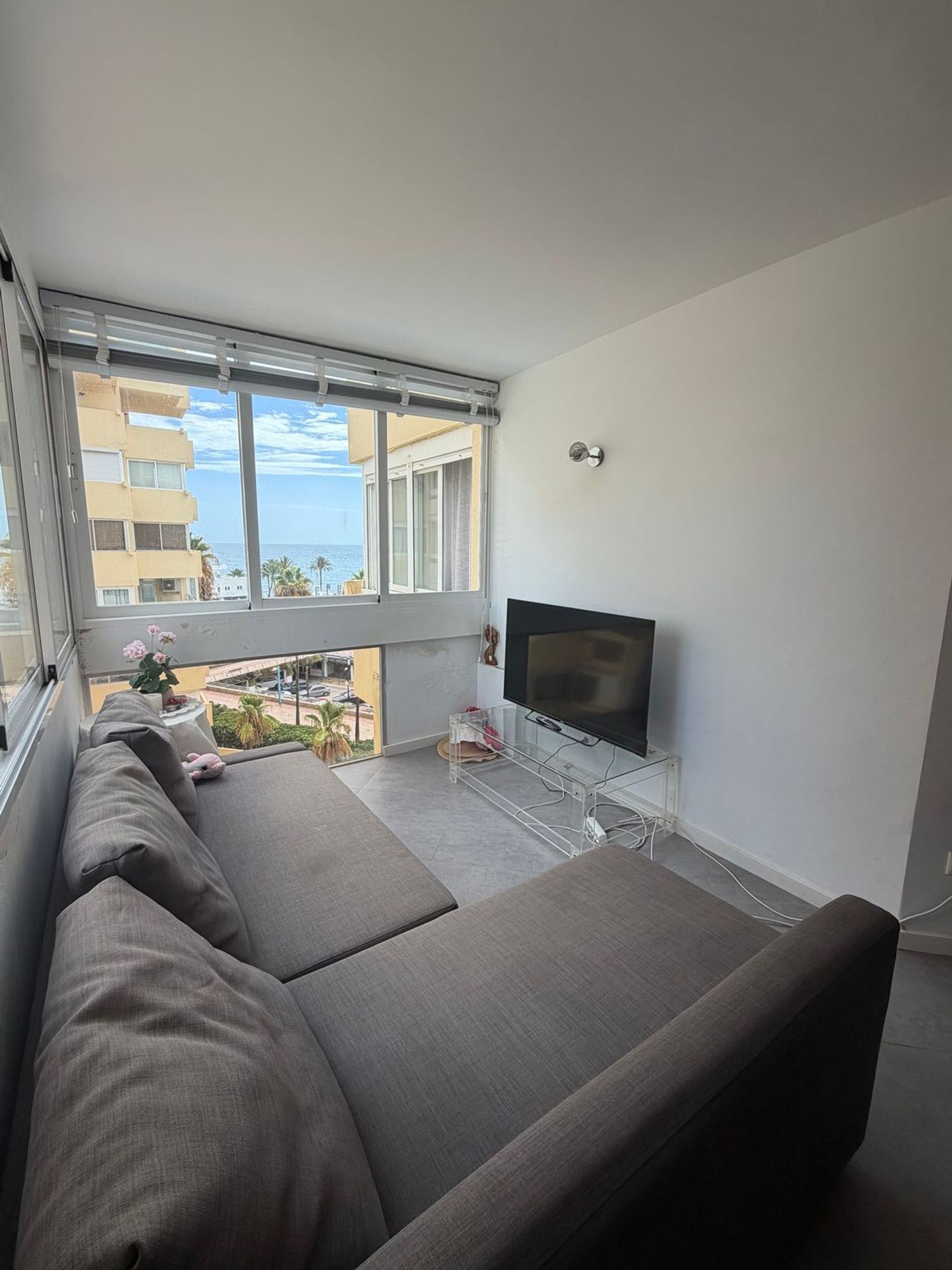 Piso en Avenida Duque de Ahumada, 407, Playa Bajadilla-Puertos - Foto 3
