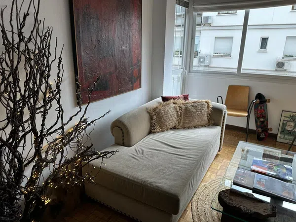 Piso en calle de la Academia, 8