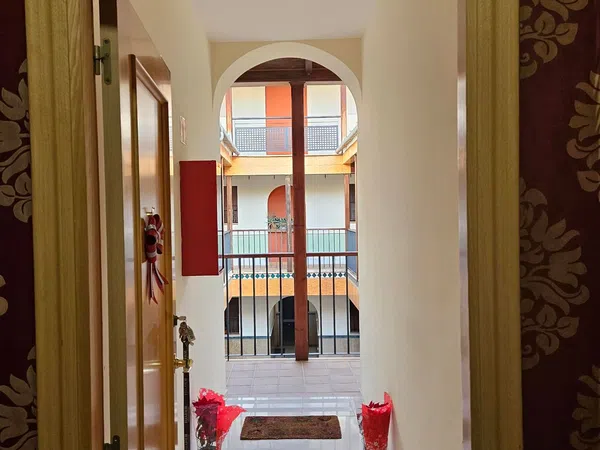 Estudio en puerta de Córdoba, 7