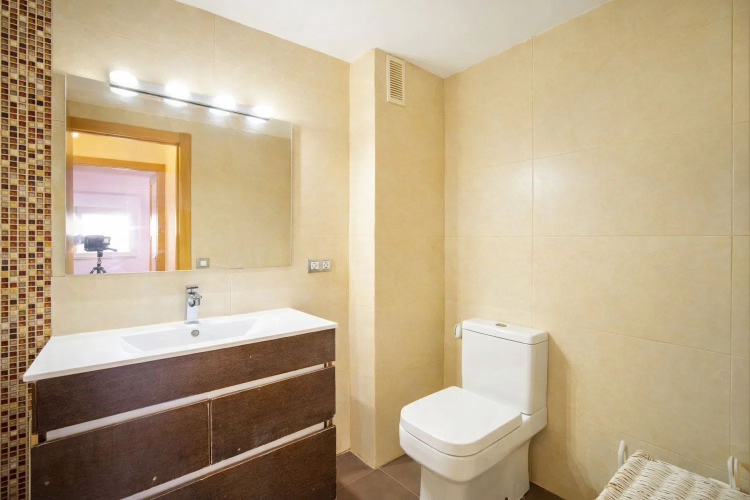 Piso en calle d'Amadeu de Savoia, 19 - Foto 19