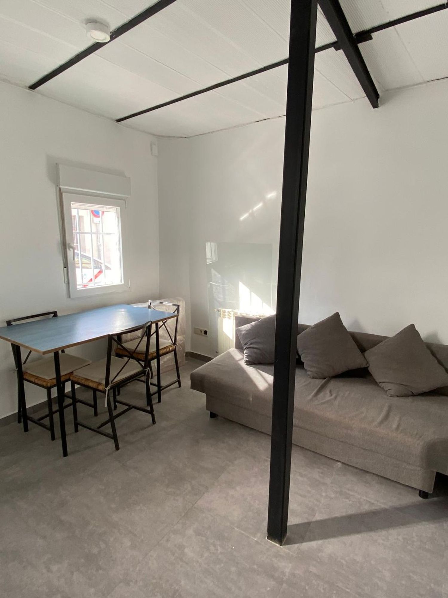 Chalet pareado en calle de la Isla de Oza, 37