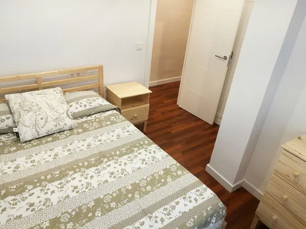 Piso en calle Cruz, 2