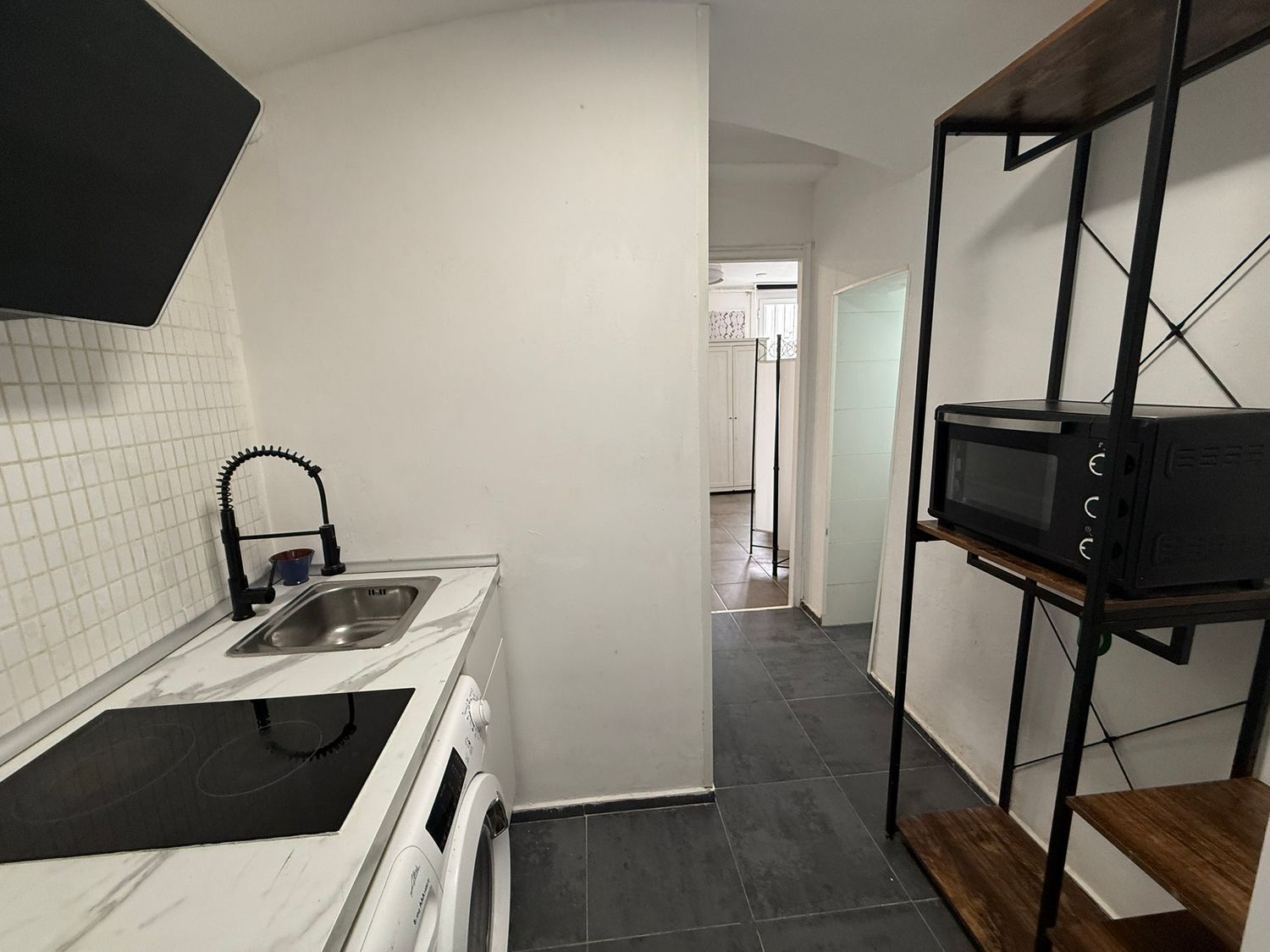 Estudio en Calle de la Mare de Déu de la Salut, La Salut - Foto 16