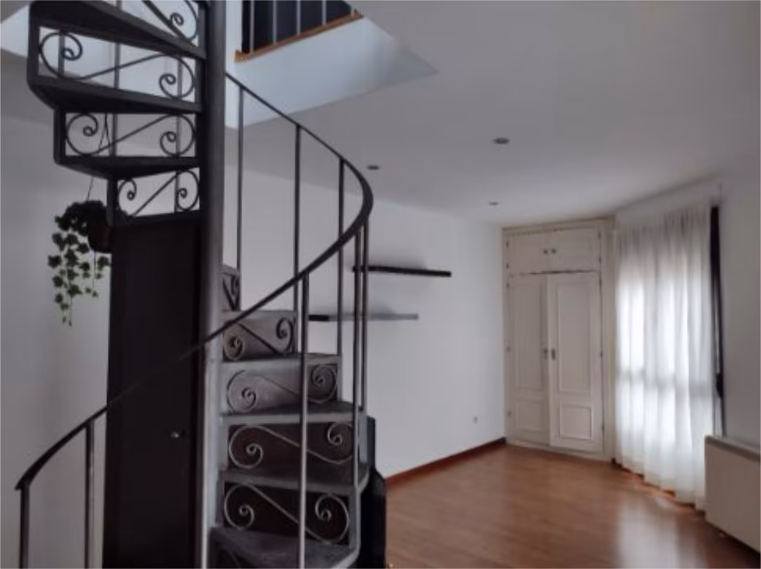 Ático en  Calle del Mesón de Paredes 83 - Foto 3