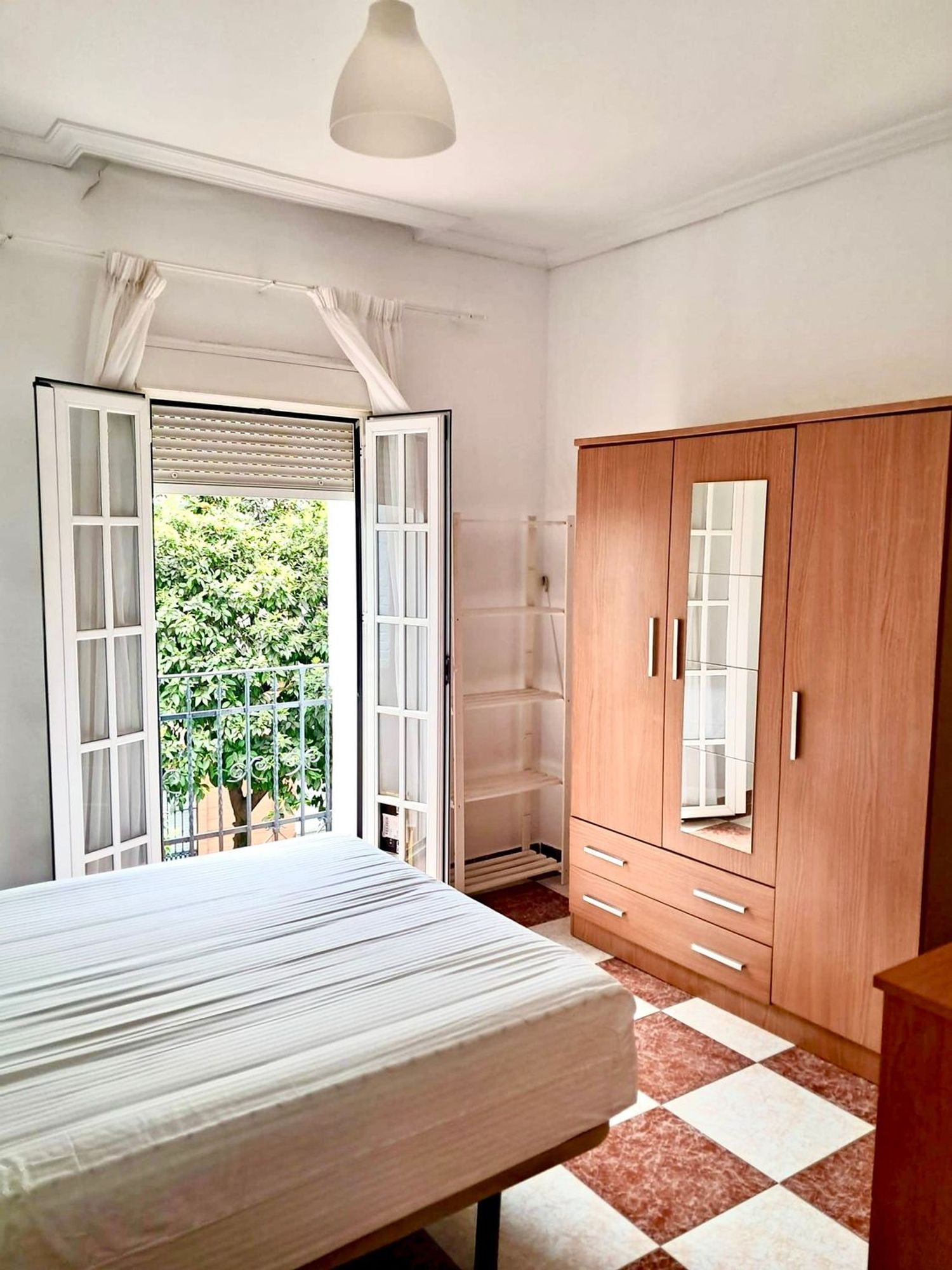 Piso en calle José León, 26