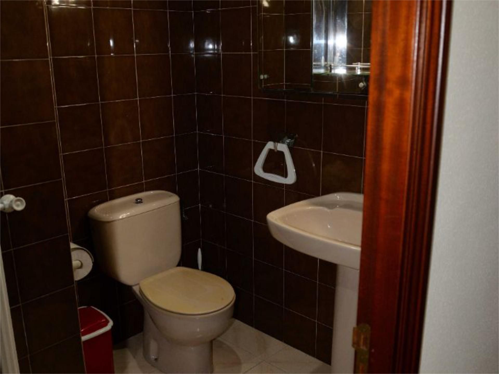 Piso en  Calle López del Vallado 12 - Foto 11