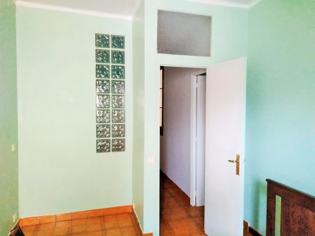 Piso en  Carrer del Comte Borrell 32 - Foto 5