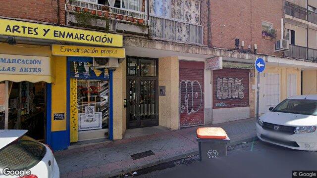 Vista de la calle de Piso en Plaza Mondariz, 3