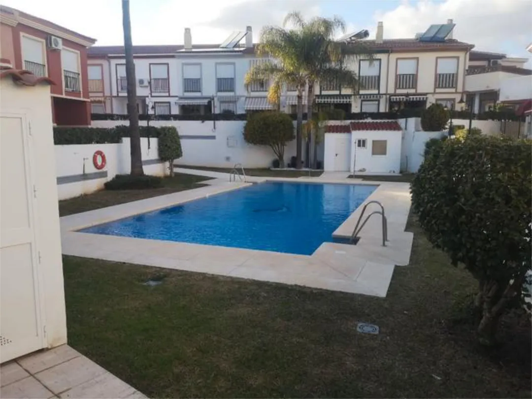 Chalet en Las Lagunas - Foto 8