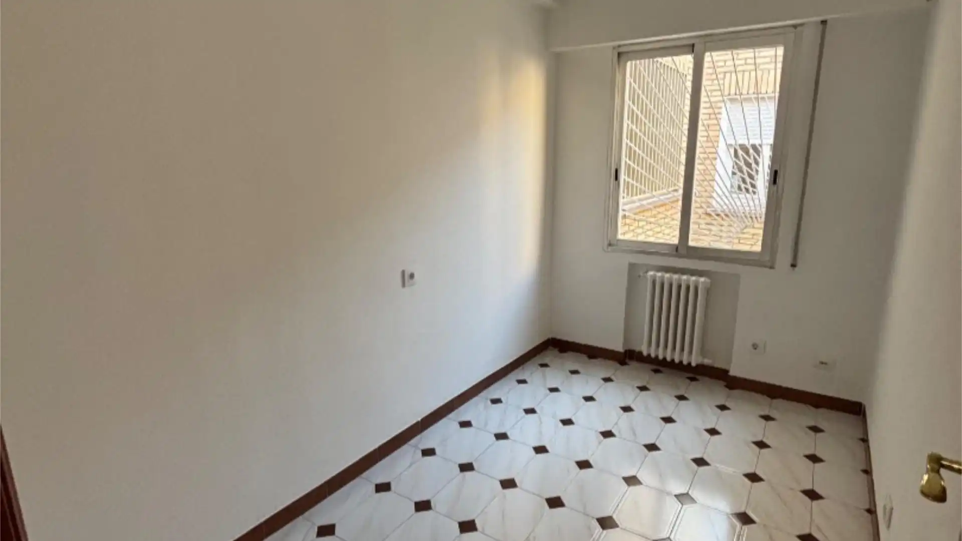 Piso en  Calle de Eduardo Benot 2 - Foto 51