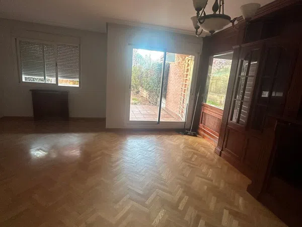 Chalet pareado en avenida de Francisco Guerrero, 2 - Foto 2