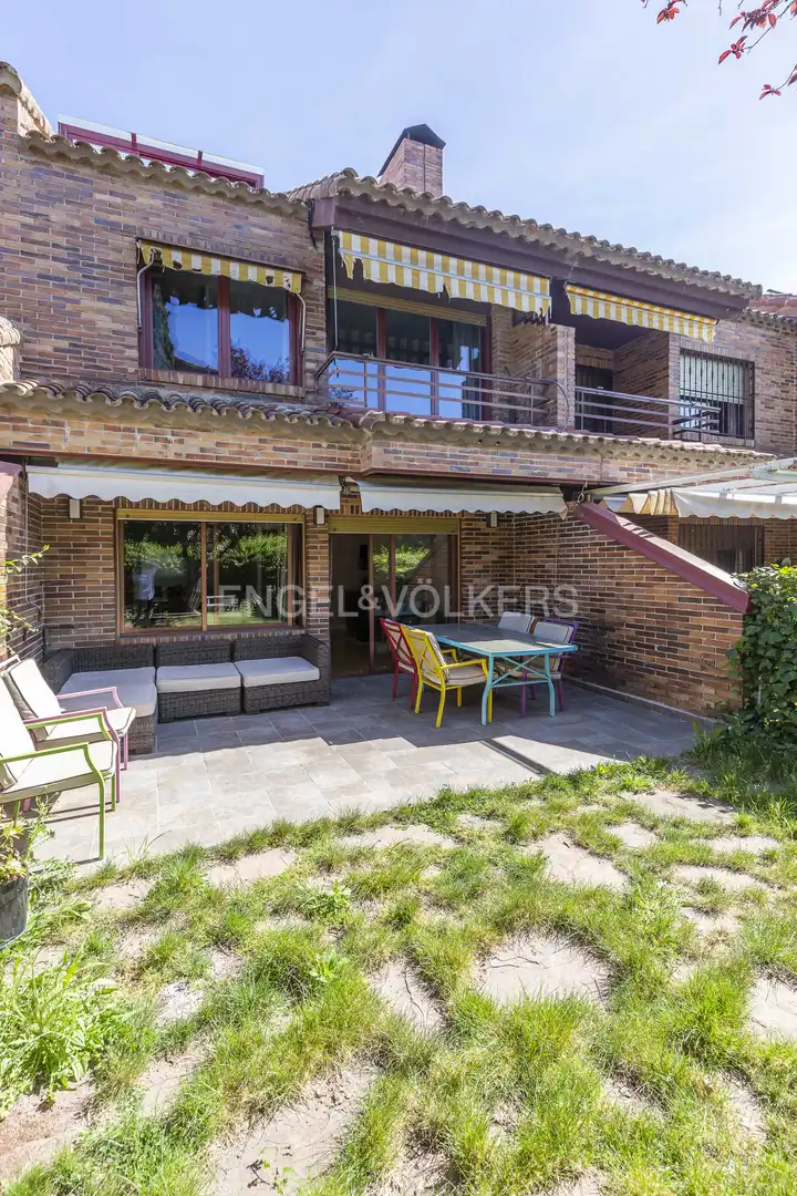 Chalet en  Calle Navaluenga - Foto 10