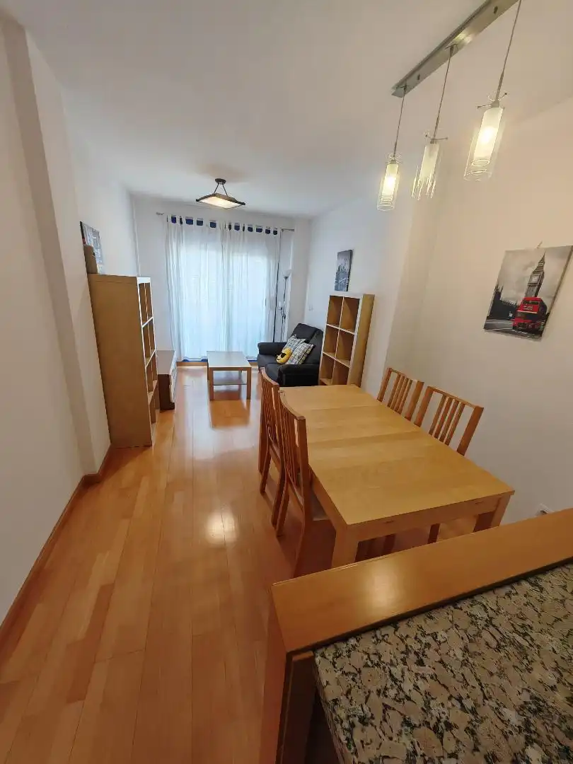 Piso en  Calle Magistral Segura 1 - Foto 4