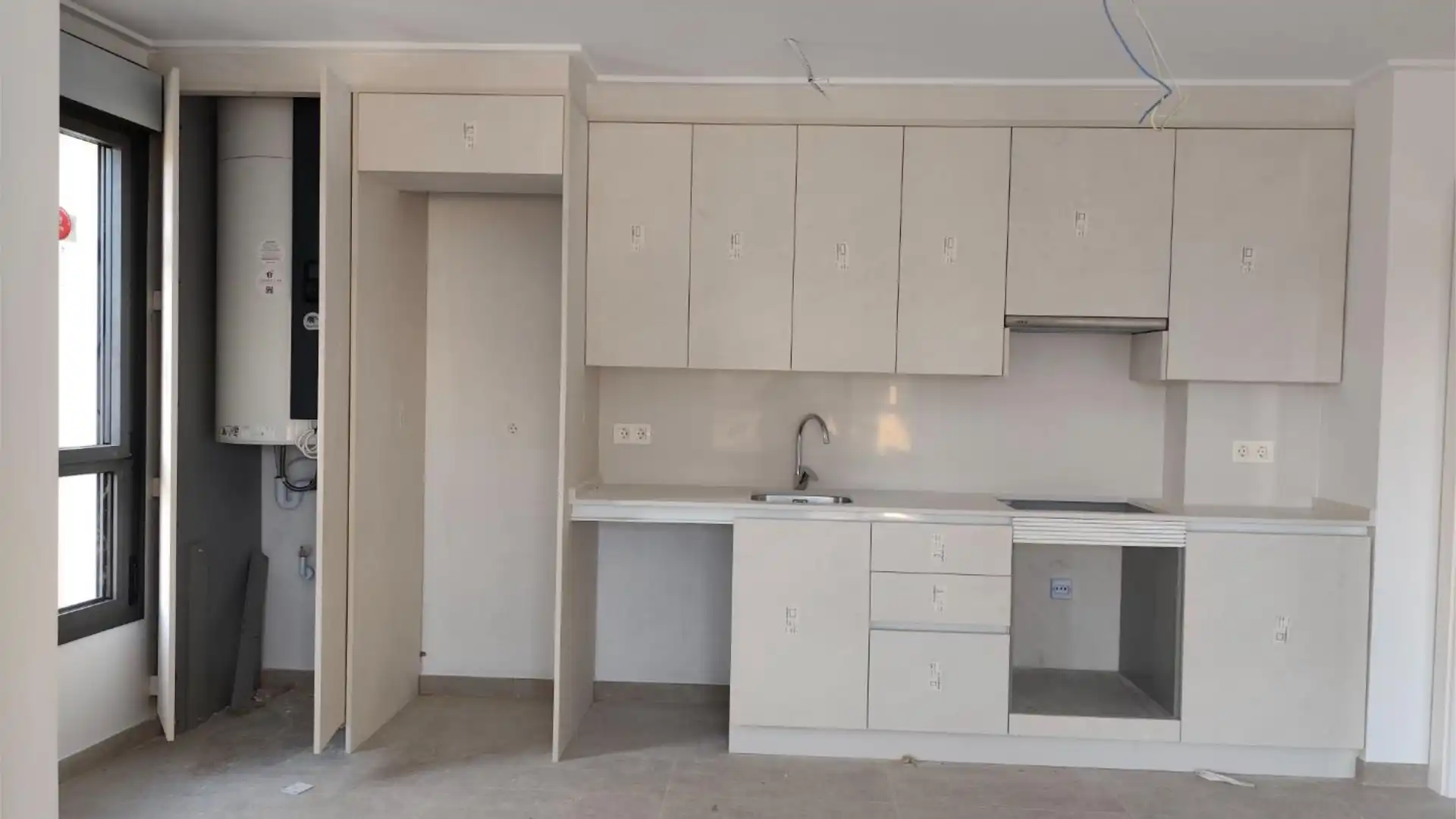 Piso en  Carrer Carlos Antón Pastor 58 - Foto 3