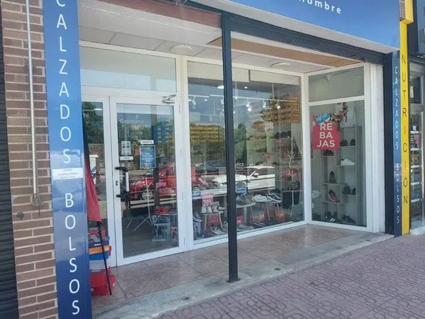 Local en Tienda de ropa en Avenida del Doctor Jiménez Díaz, 24, San Blas - Foto 1