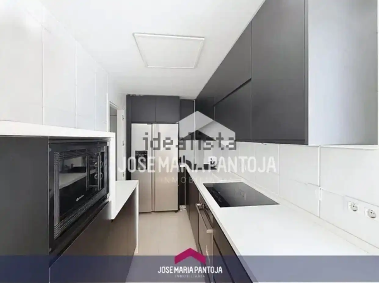 Dúplex en  Calle Infanta Cristina 1 - Foto 2