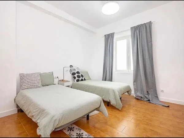 Piso en calle Portal de Belén, 4 - Foto 4