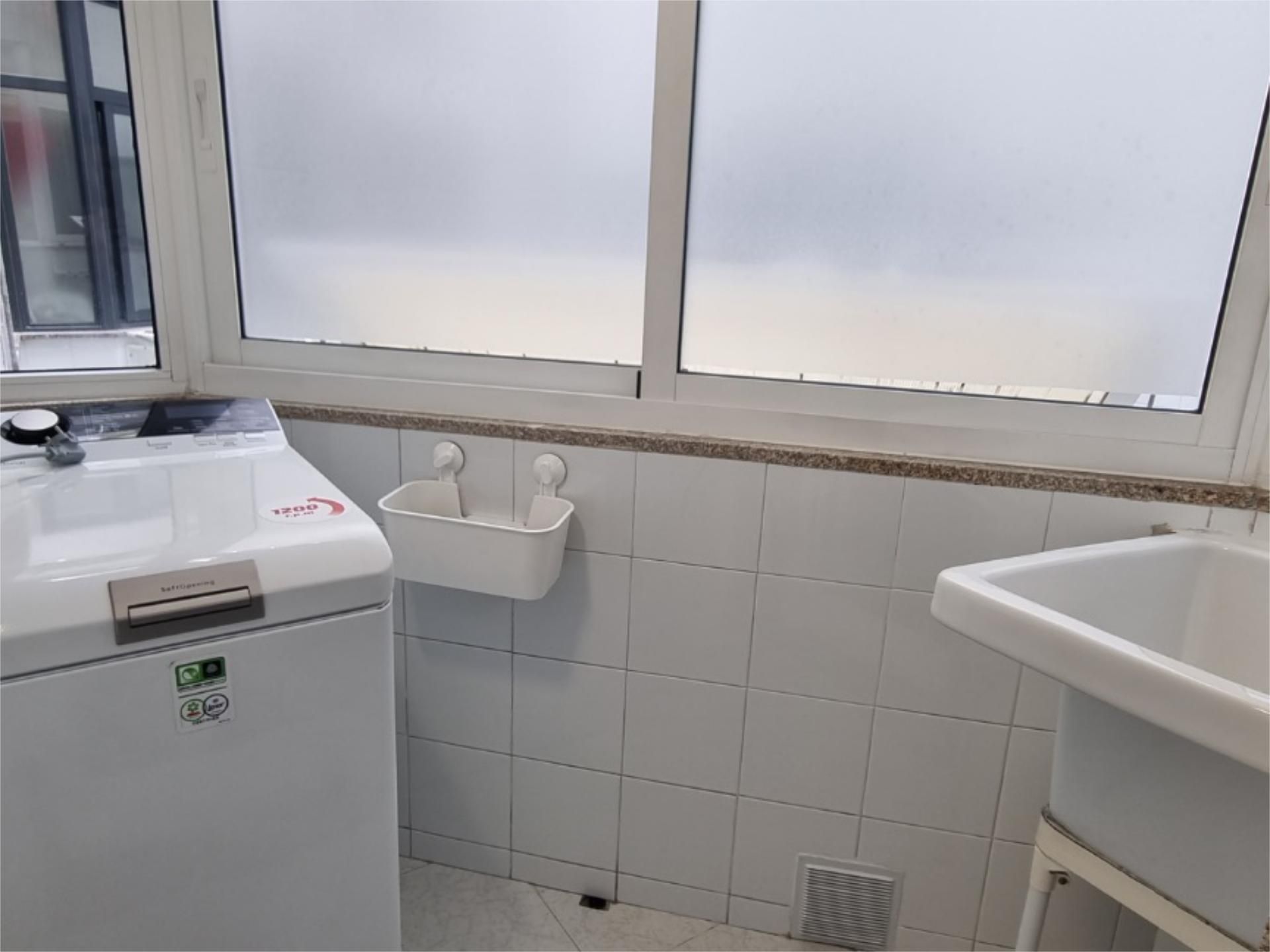 Piso en calle Rúa Rosalía de Castro 30 - Foto 13