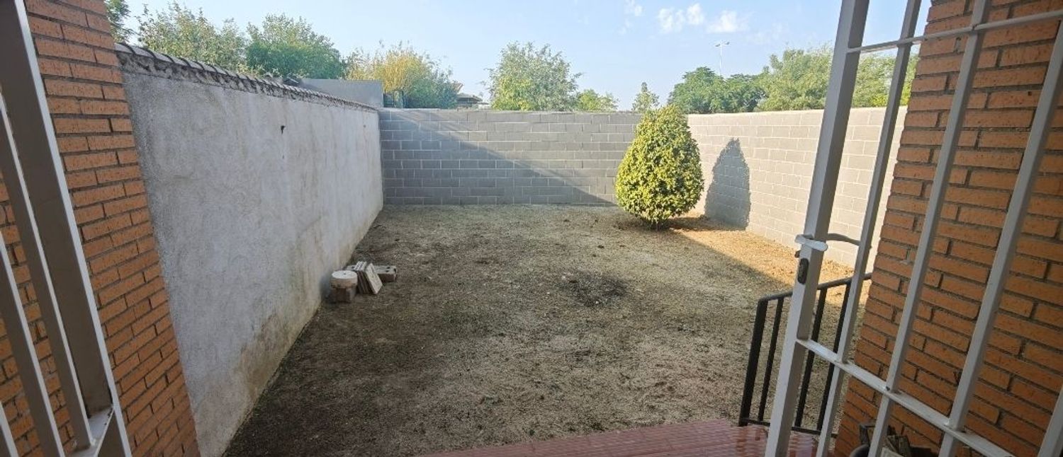 Chalet pareado en Barcience - Foto 2