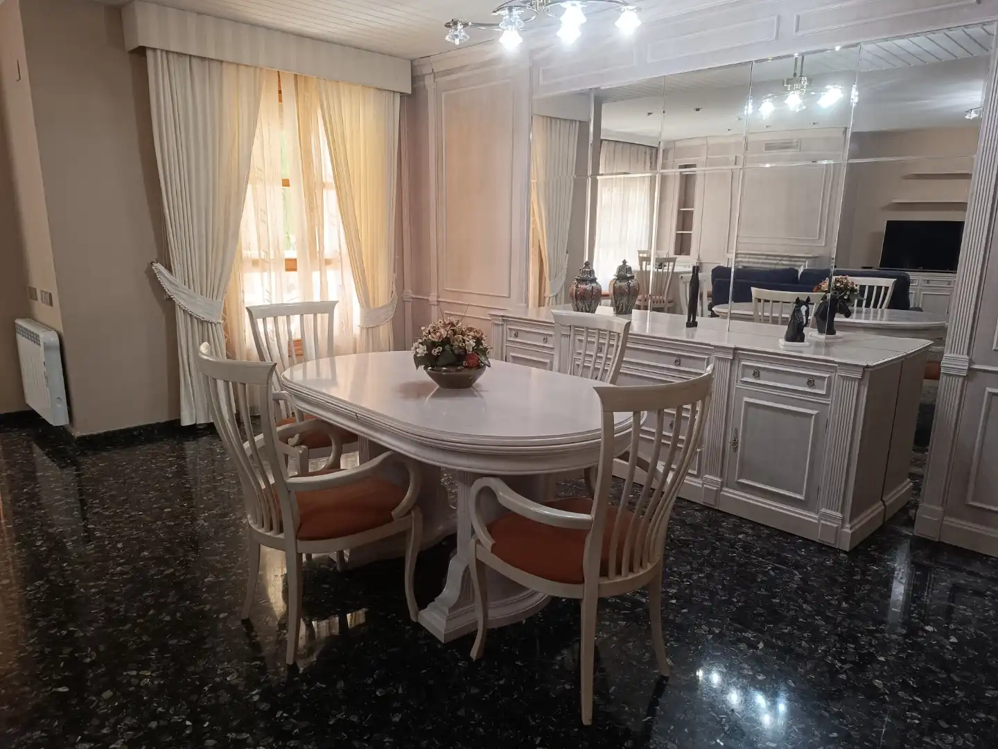 Piso en  Plaça del Mestre Ferrero 5 - Foto 4