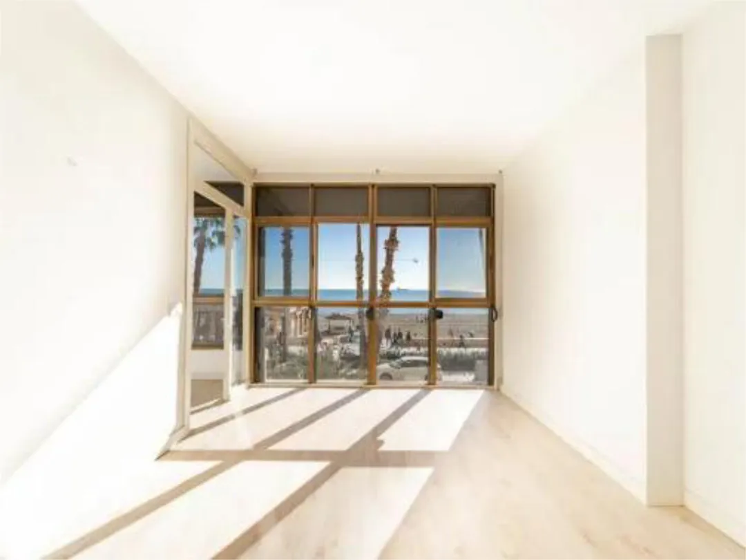 Piso en  Calle Pintor Guerrero del Castillo 2 - Foto 16