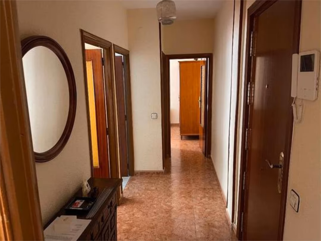 Piso en Alhóndiga - Foto 6