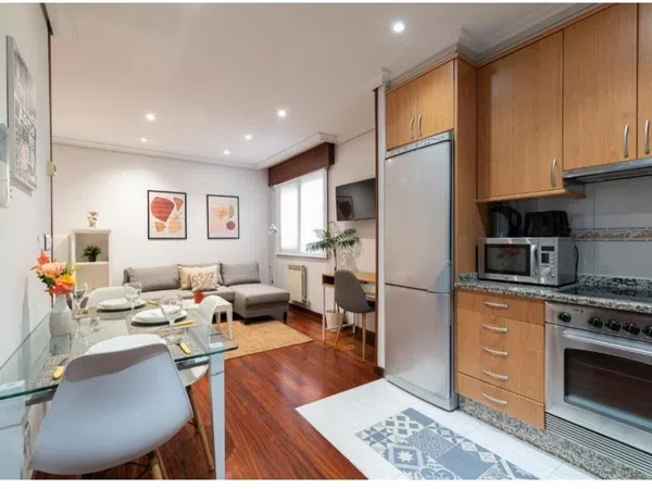 Estudio en avenida de Castrelos, 240 - Foto 1