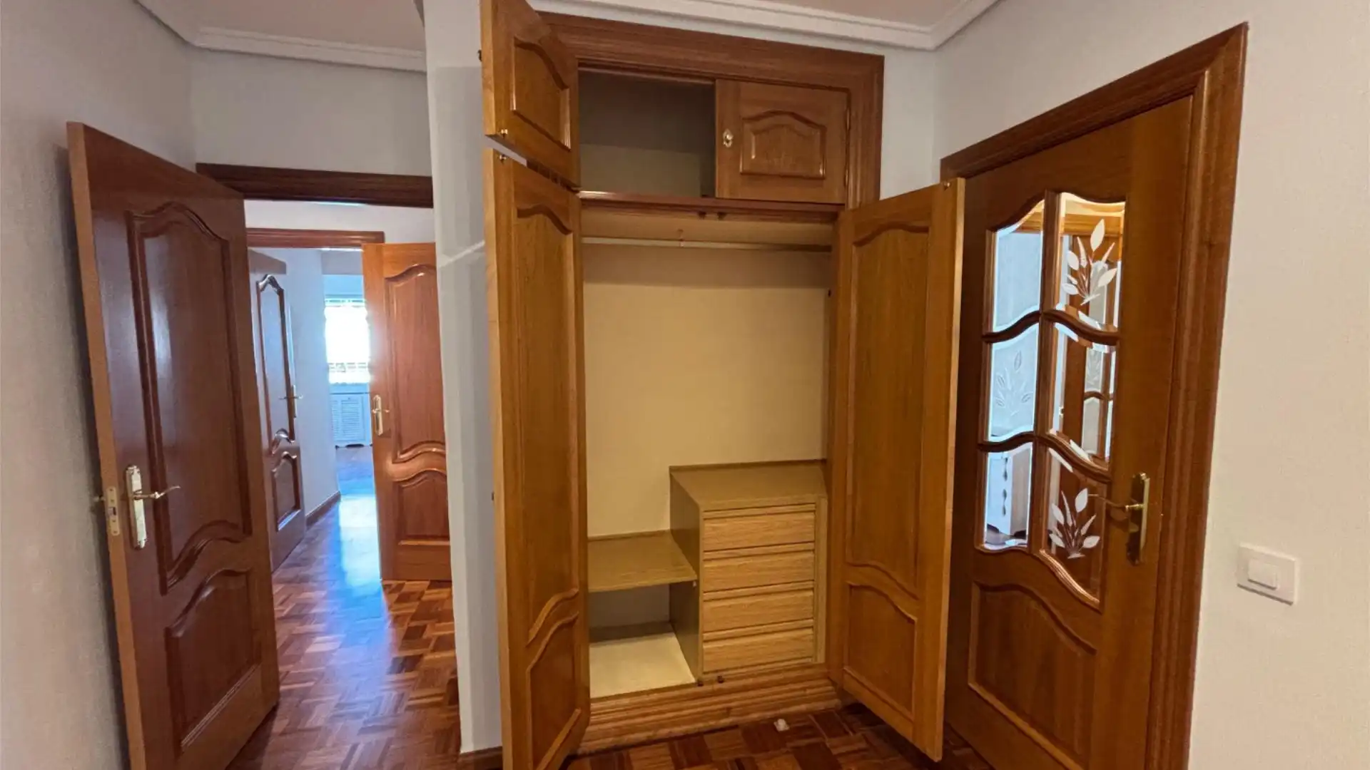 Piso en  Calle de Eduardo Benot 2 - Foto 33