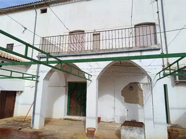 Chalet en Casa histórica en Torreperogil - Foto 4