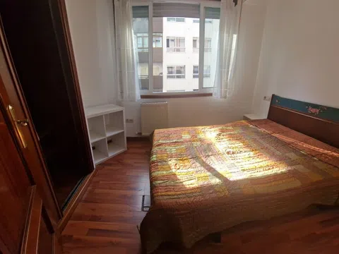 Piso en conde de Torrecedeira, 102
