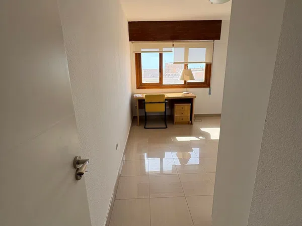 Piso en Alameda de Colón - Foto 14
