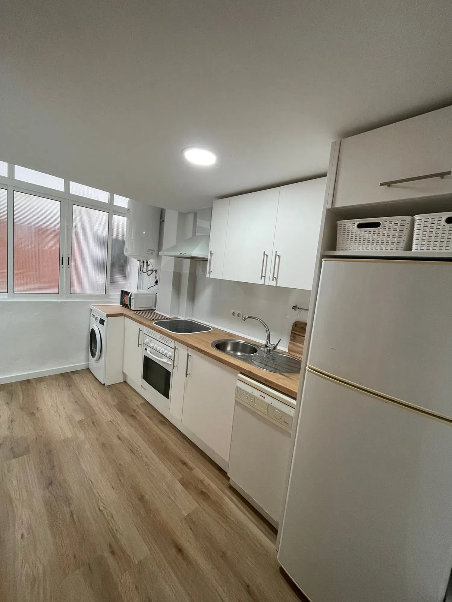 Piso en avenida de los Almogávares, 64 - Foto 4