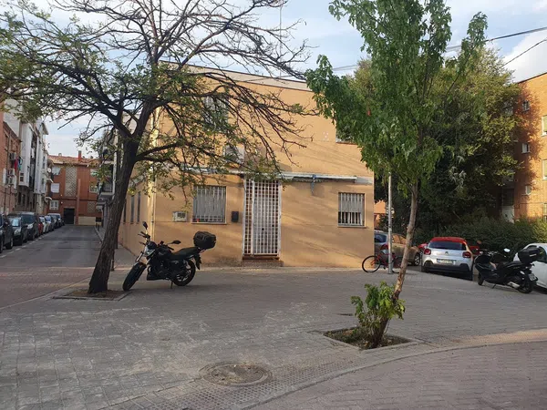 Casa independiente en calle Sierra Engarcerán, 11 e