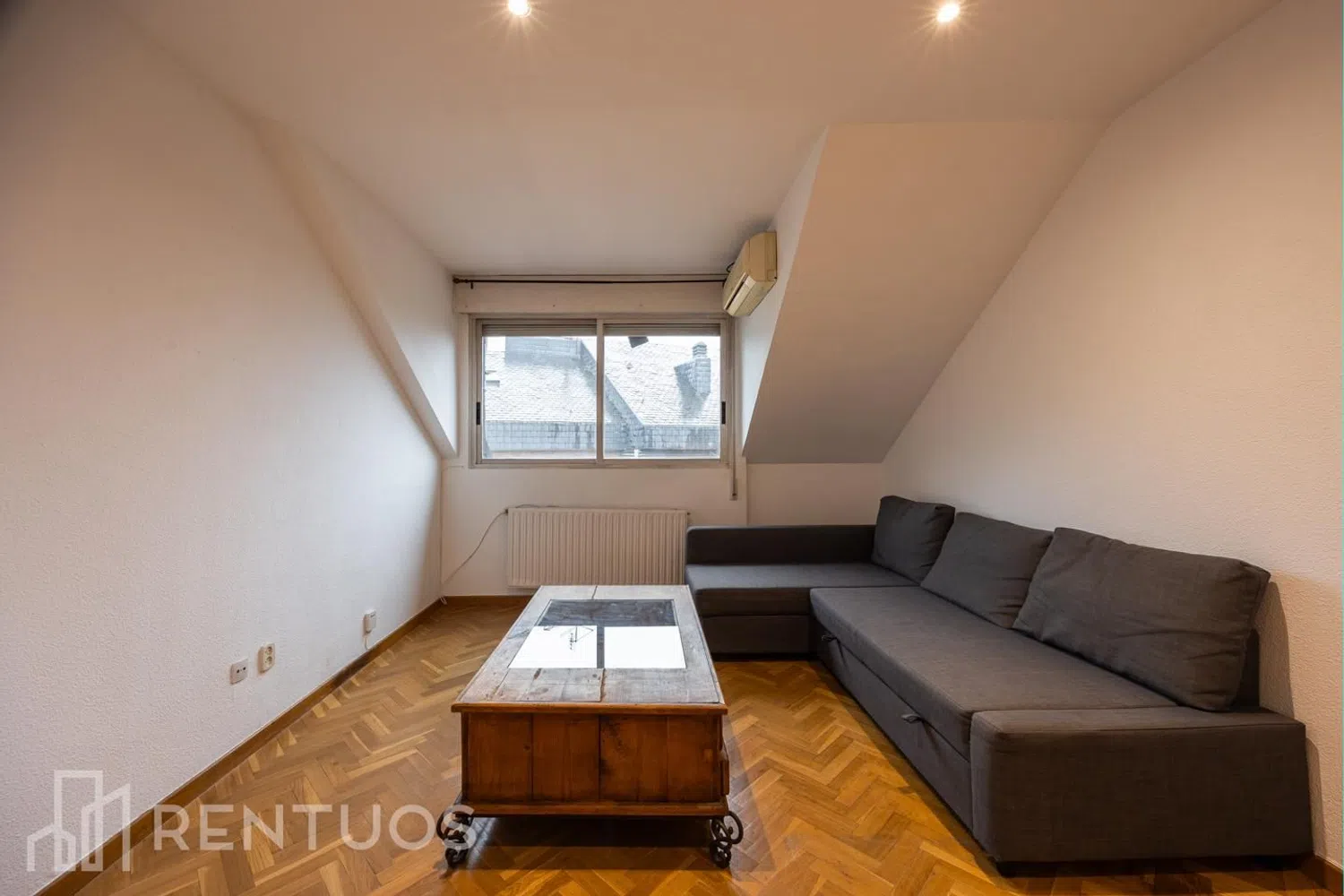 Piso en avenida de la Coruña - Foto 2