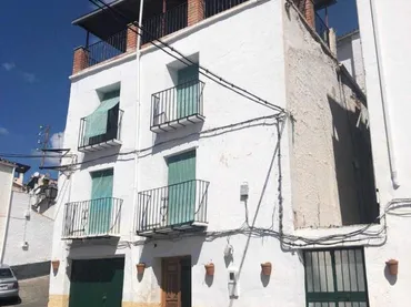Casa adosada en  Calle Barranquillo 9 - Foto 1