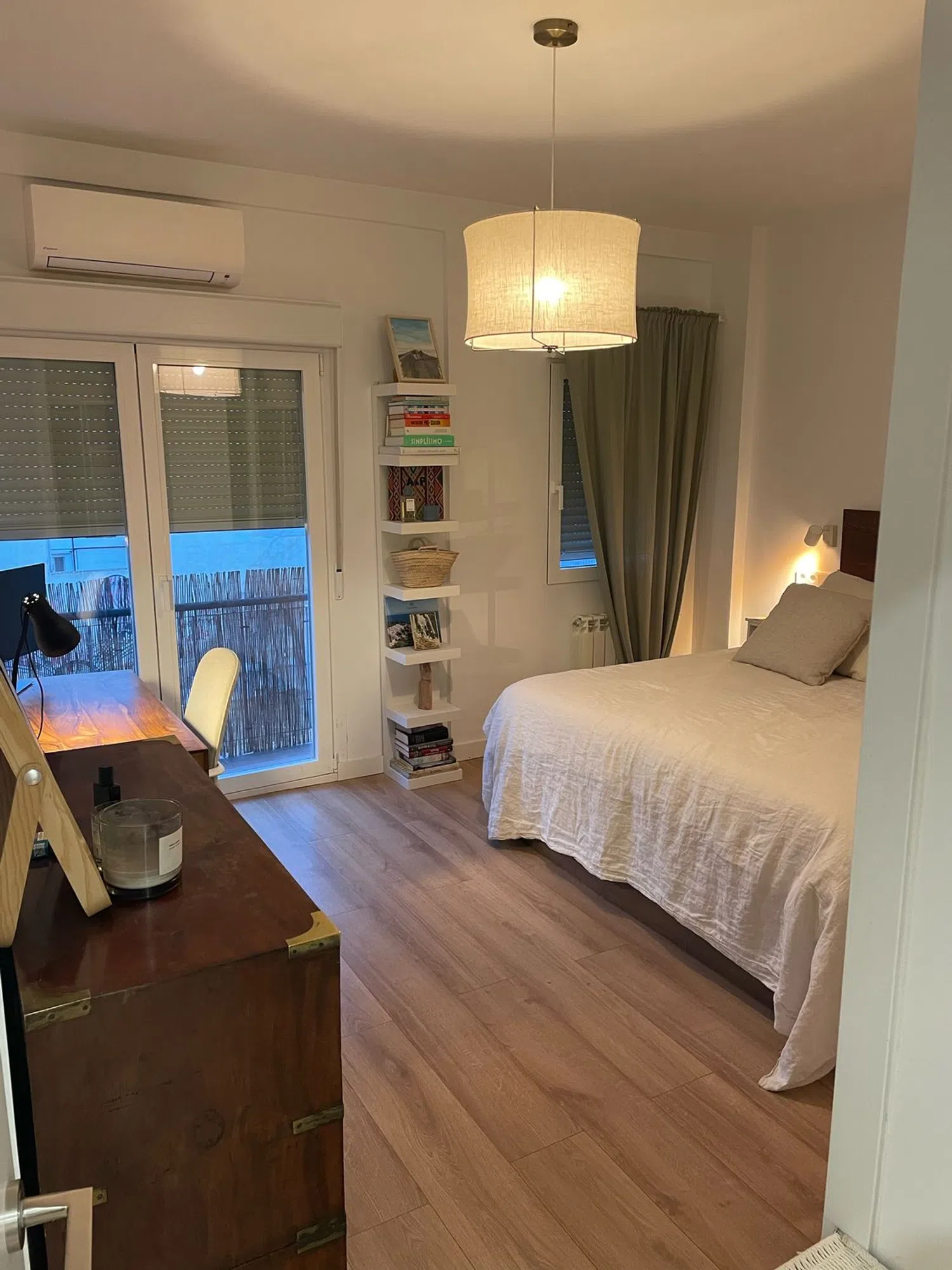 Piso en calle de la Infanta Mercedes, 89 - Foto 2